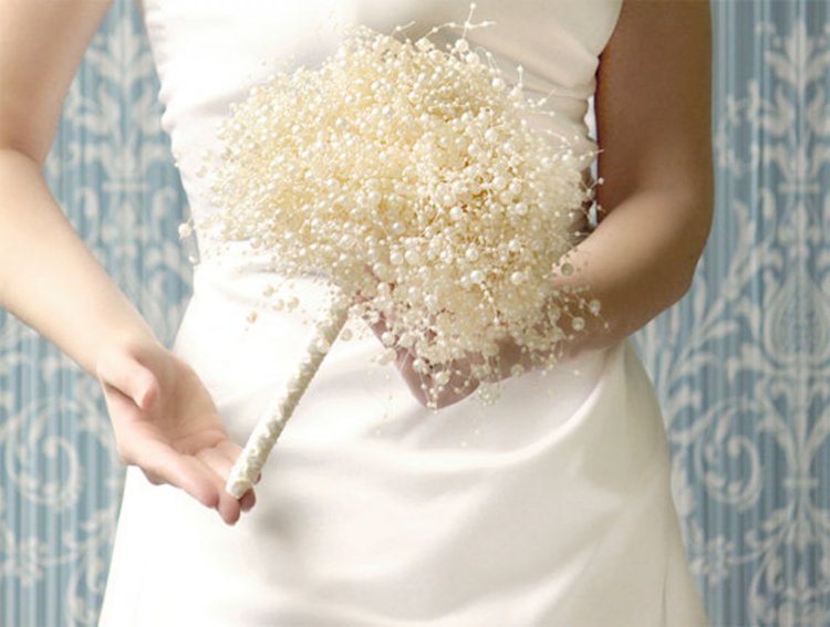 Неувядающая красота своими руками – свадебный букет из бисера: мастер-класс