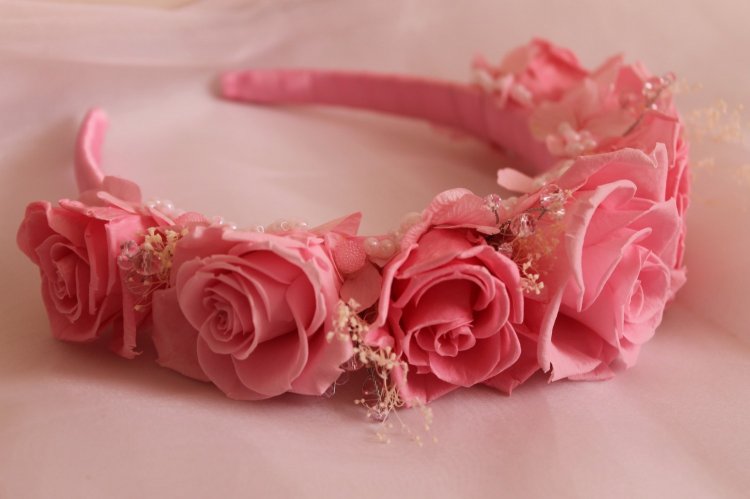 Цветочный обруч для тематической свадьбы