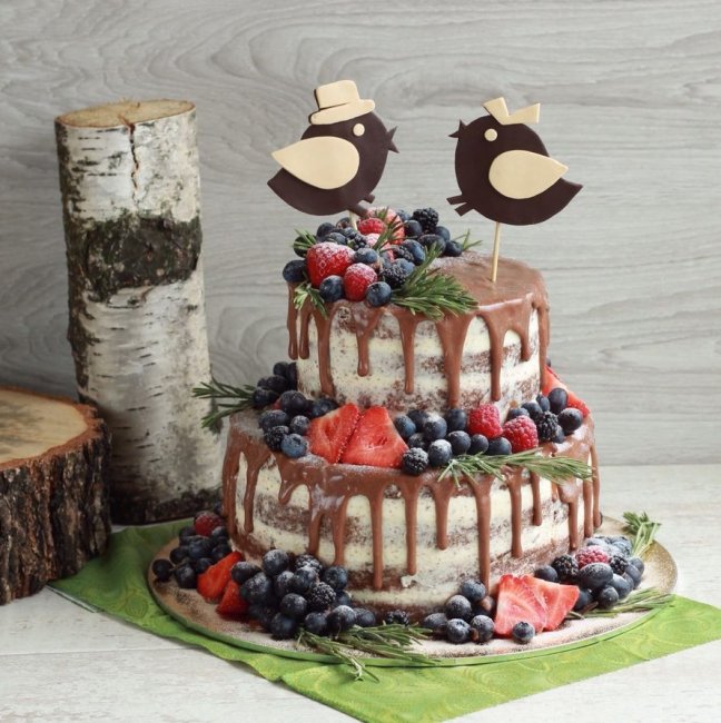 Свадебный торт с фигурами