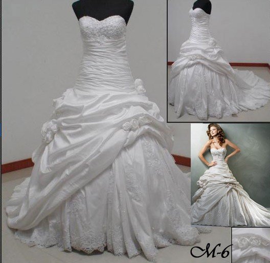 Свадебное платье-аналог, розничная стоимость – 620USD, оптовая стоимость – 266-335USD, в зависимости
