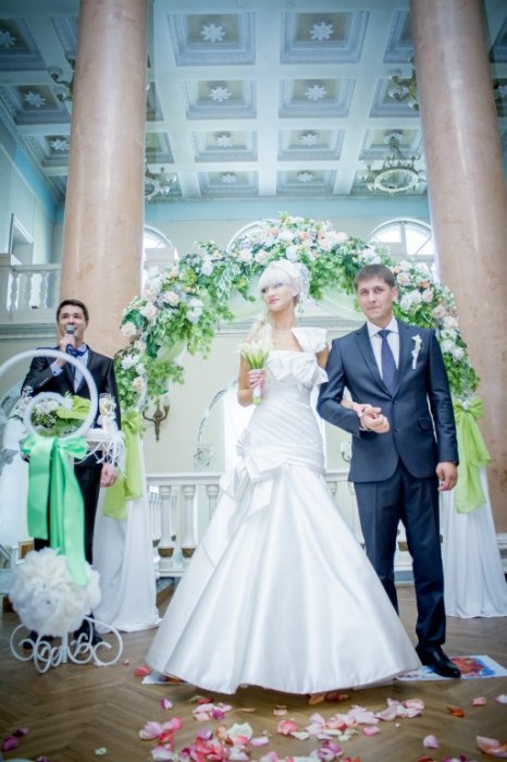 Церемония во дворце бракосочетания