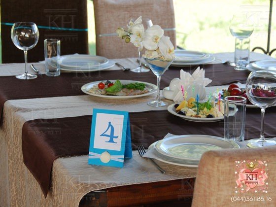 Номерки на стол и декор зала для морской свадьбы