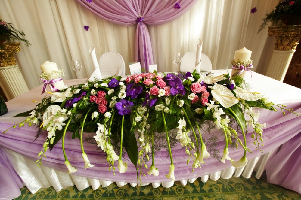 композиция на стол жениха невесты Орхидея от 6500 р