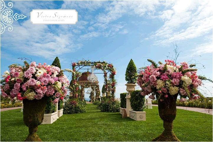 luxe-outdoor-california-wedding-garden-wedding-pink-floral-topiaries.original