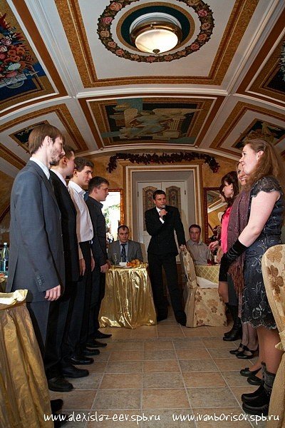 ведущий Иван Борисов проведение свадеб тамада свадьба в Петербурге банкет корпоративный вечер