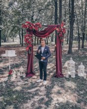 Перейти в фотоальбом: Фото со свадеб от ведущего Алексея Евсюкова