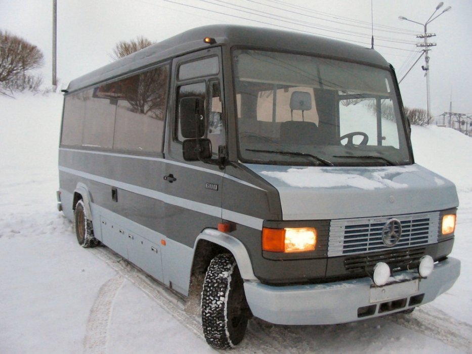  Автобус Мерседес Варио (23места)