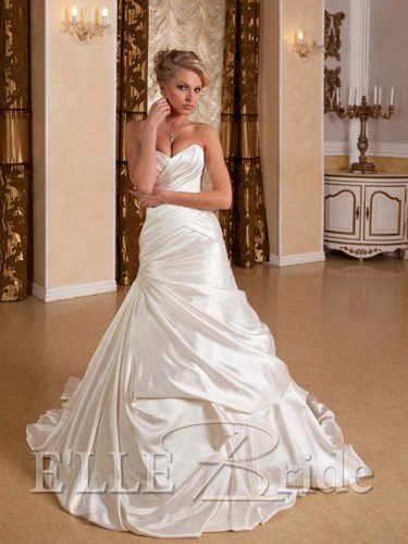 Пышное свадебное платье Albina (Этьен Леруа, Франция) Цена по акции 29990 руб. Платье сшито из испан