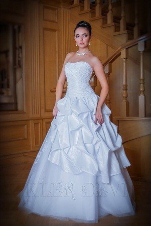Свадебное платье Марго Люкс (Клер Деви). Цена 22900 руб. Пышное платье из тафты. Фатиновая юбка укра