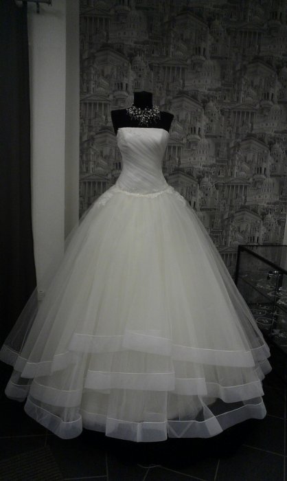 Свадебное платье Бланка(Клер Деви) Цена 17900 руб. Пышное платье из многослойной фатиновой юбки. Атл