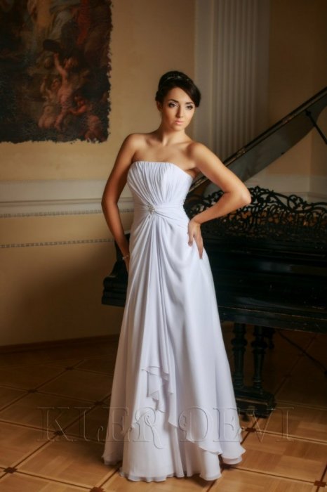 Свадебное платье Жюстина(Клер Деви) 21500 руб. Силуэтное платье из атласа и шифона. Корсет задрапиро